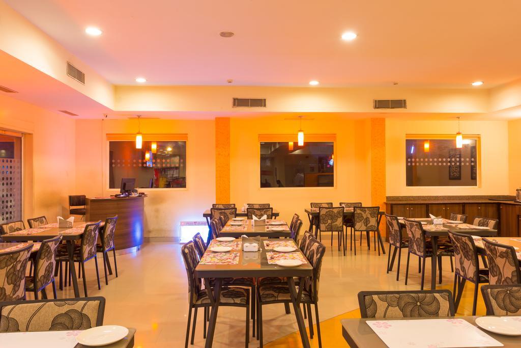 Ginger Pune - Pimpri Esterno foto