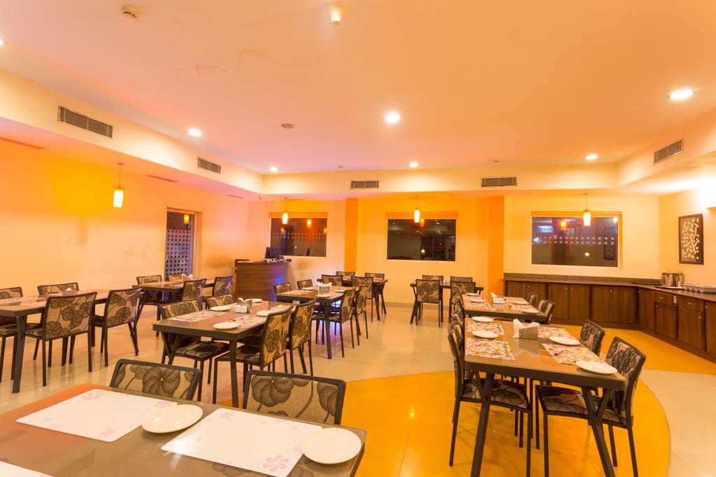 Ginger Pune - Pimpri Esterno foto