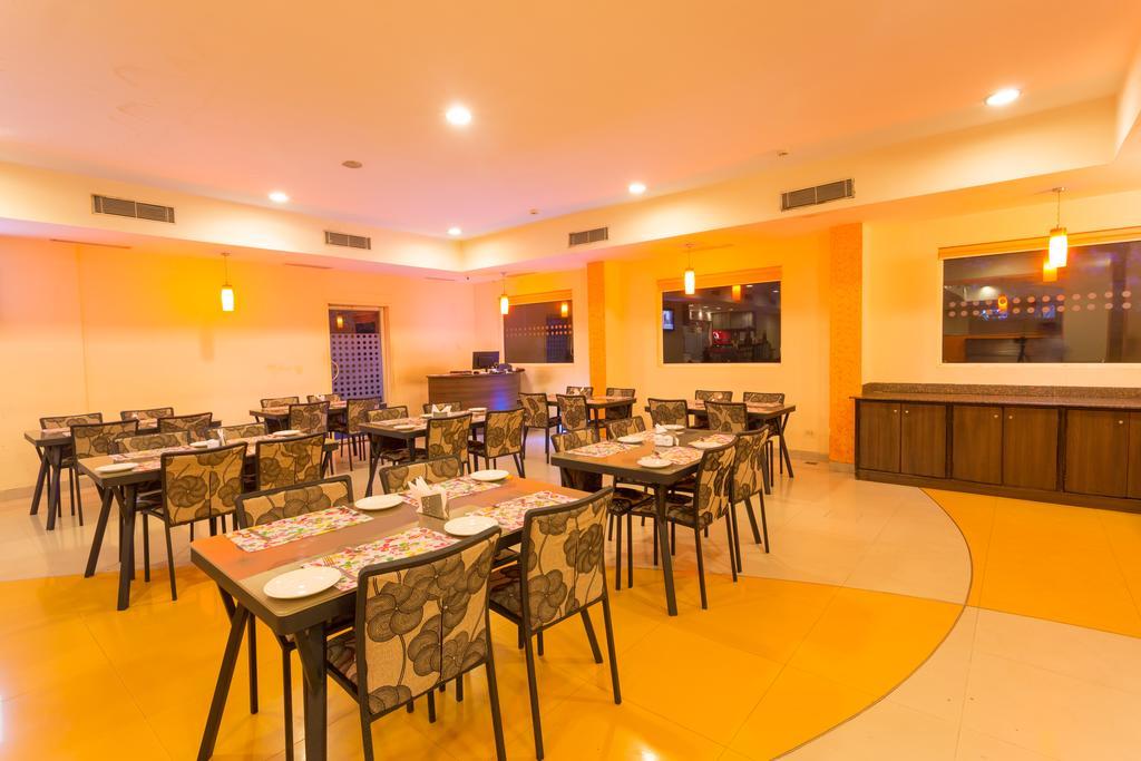 Ginger Pune - Pimpri Esterno foto